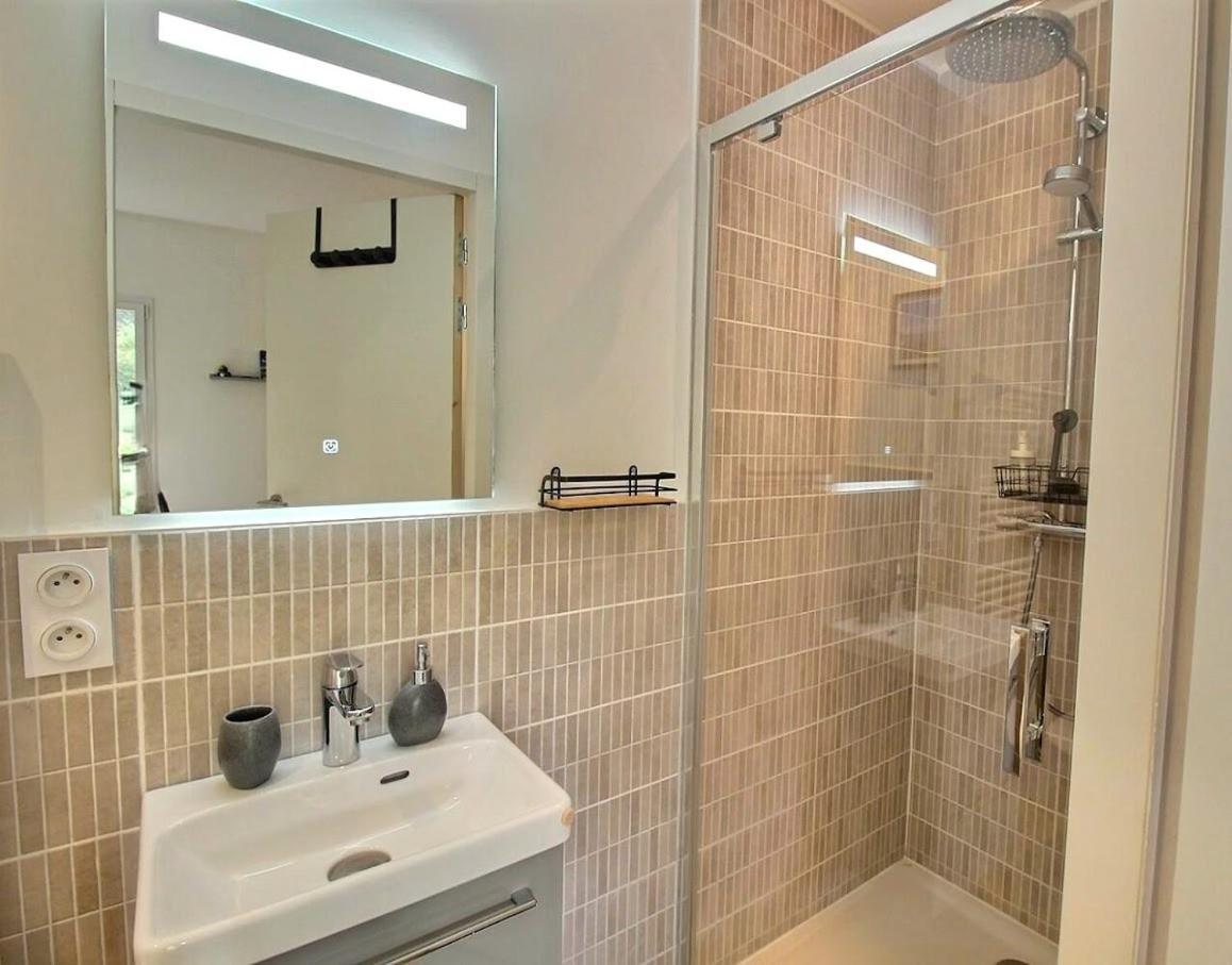 Chez Clo & Tonio Bed and Breakfast Saint-Hélen Εξωτερικό φωτογραφία